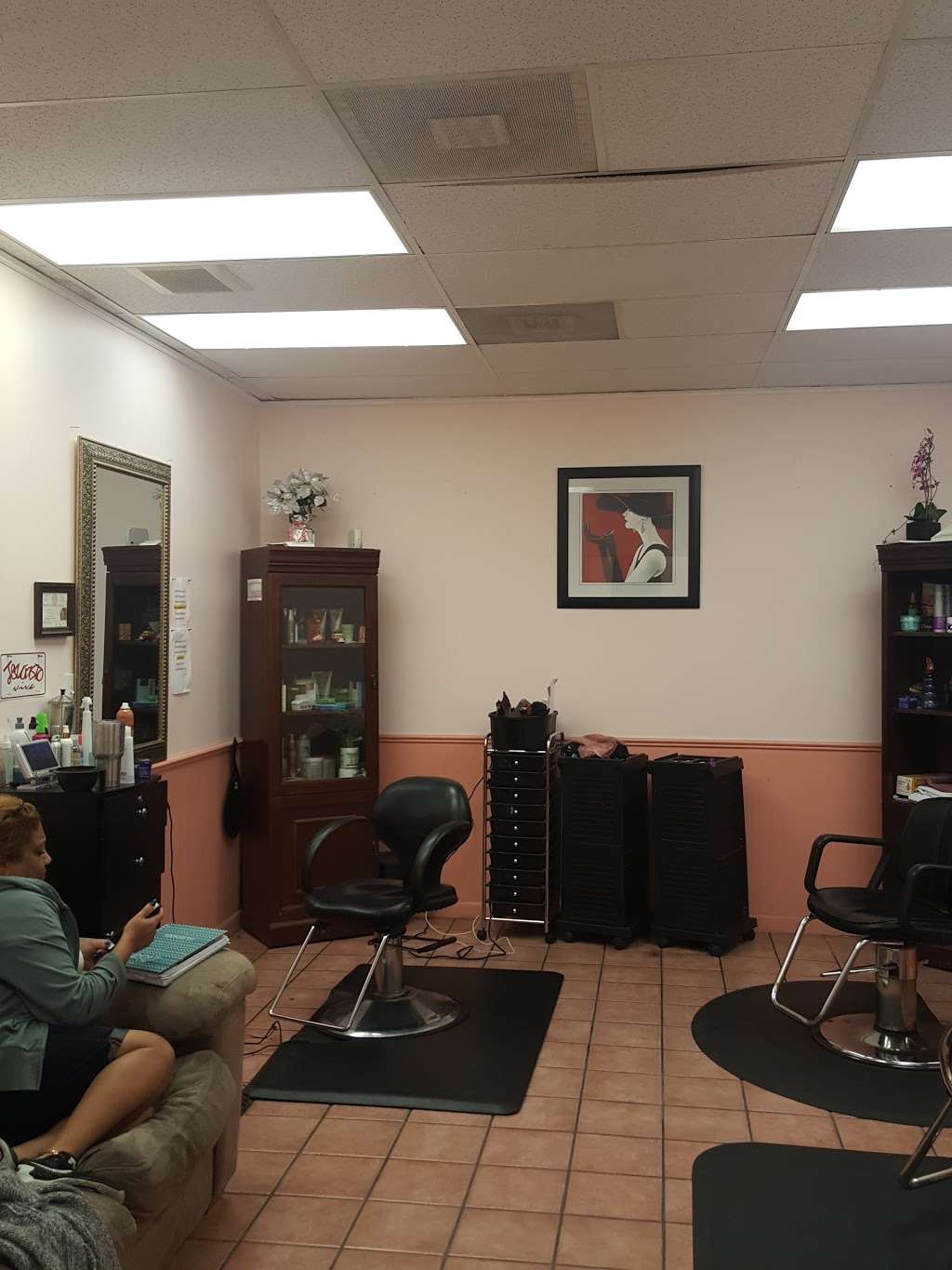 D Ladies Hair Studio | 16534 Park Row, Houston, TX 77084, USA | Phone: (281) 829-6716