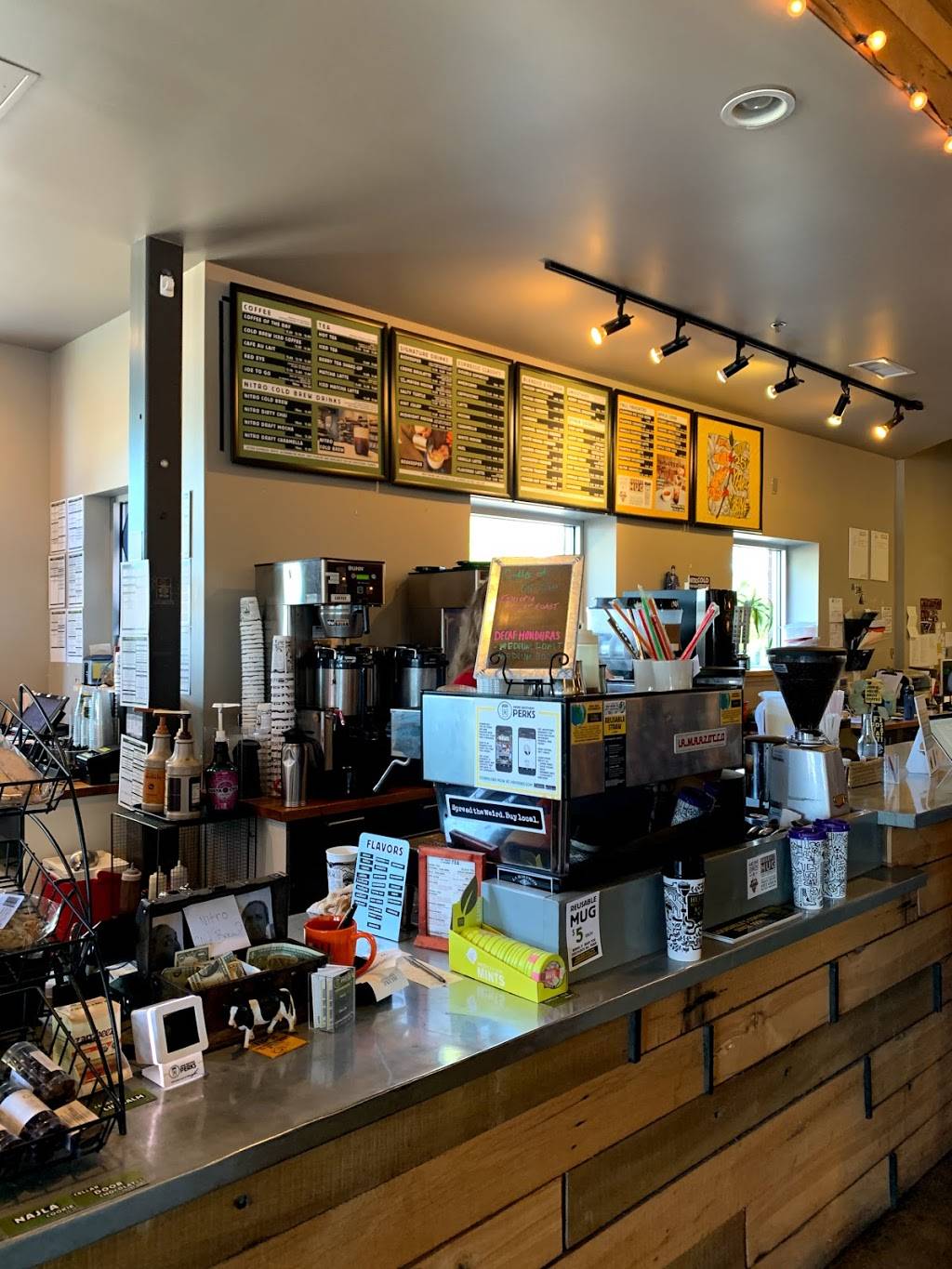 Heine Brothers Coffee - Hikes Point | 3965 Taylorsville Rd, Louisville, KY 40220, USA | Phone: (502) 409-6762