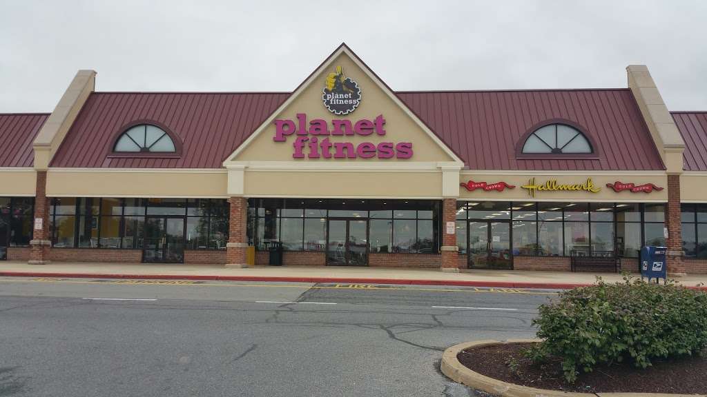 Planet Fitness | 2600 Willow Street Pike, Willow Street, PA 17584, USA | Phone: (717) 340-2626