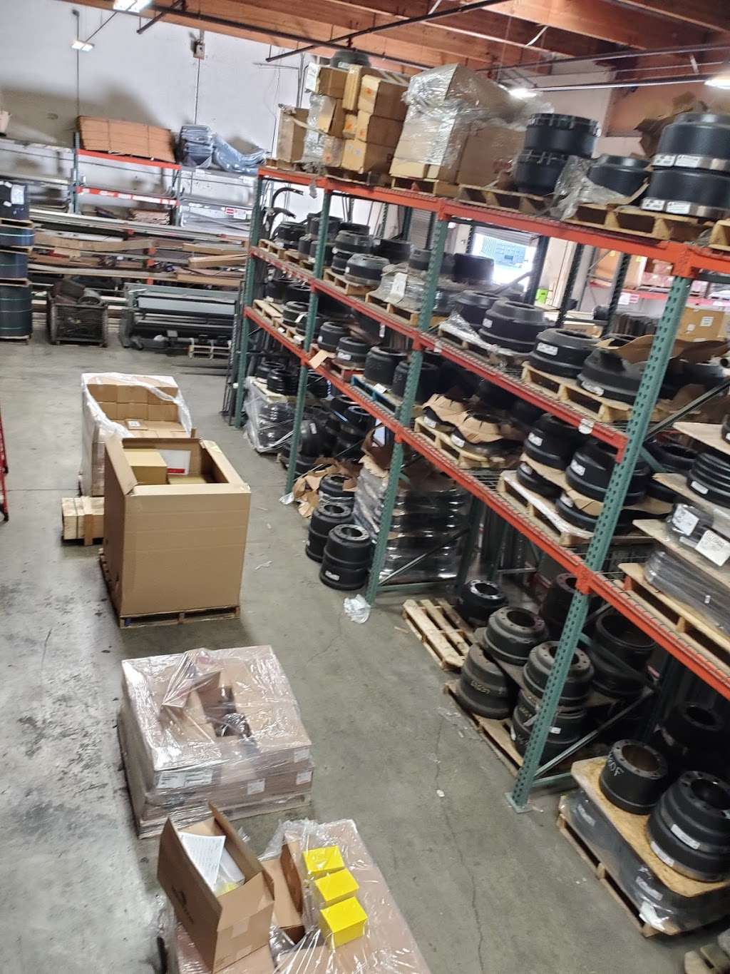 Traction Truck Parts 2571 S Riverside Ave, Bloomington, CA 92316, USA