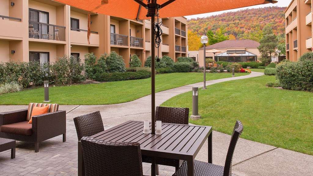 Courtyard by Marriott Mahwah | 140 Route 17 South, Mahwah, NJ 07430, USA | Phone: (201) 529-5200