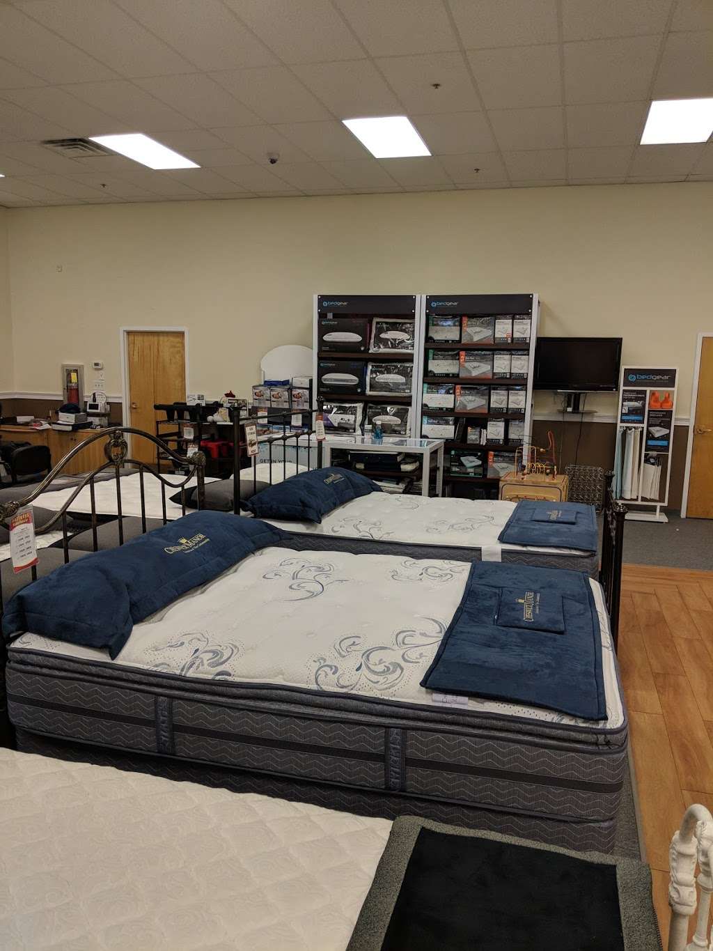 Mattress Warehouse of Frederick - Grove Road | 7315 Grove Rd, Frederick, MD 21704, USA | Phone: (301) 682-8882