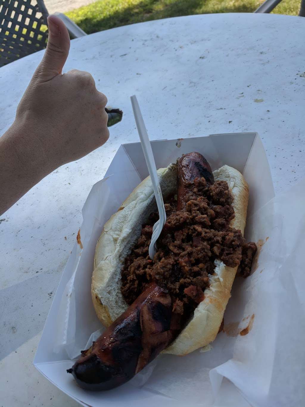 Snappy Dogs | 93 E Main St, Hopkinton, MA 01748, USA | Phone: (617) 383-7627