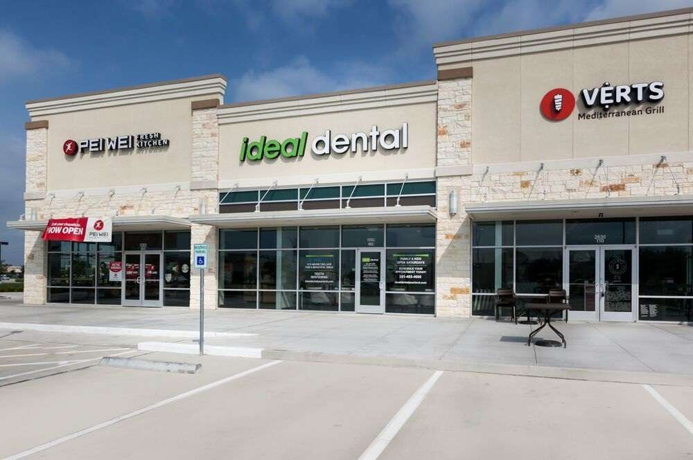 Ideal Dental of Pearland | 2630 Pearland Pkwy Ste 120, Pearland, TX 77581 | Phone: (281) 485-4686