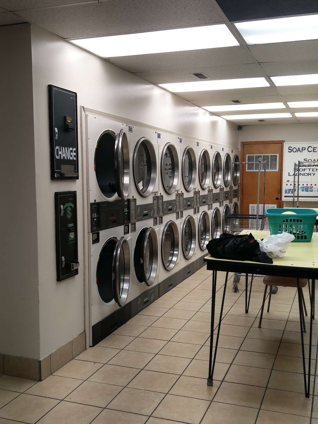 Villiage Laundromat | 91 Sugar Ln, Sugar Grove, IL 60554, USA | Phone: (630) 222-4491