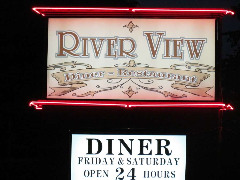 River View Diner - restaurant  | Photo 1 of 10 | Address: 7850 River Rd, North Bergen, NJ 07047, USA | Phone: (201) 868-5400