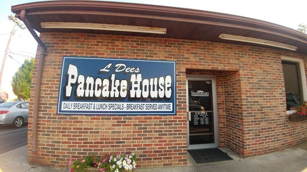 LDees Pancake House | 522 E Main St, Front Royal, VA 22630, USA | Phone: (540) 635-3791