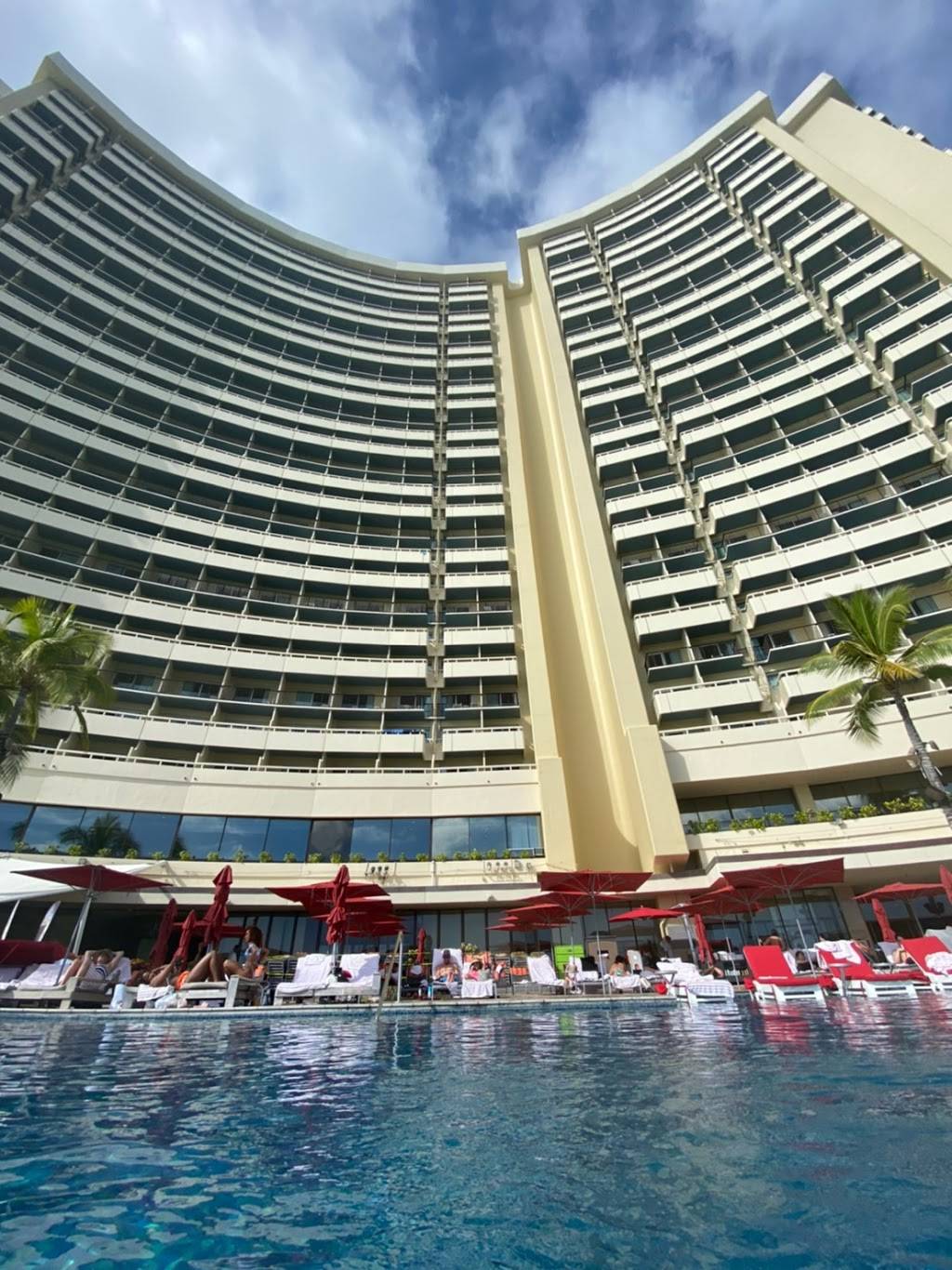 Sheraton Waikiki | 2255 Kalakaua Ave, Honolulu, HI 96815 | Phone: (808) 922-4422