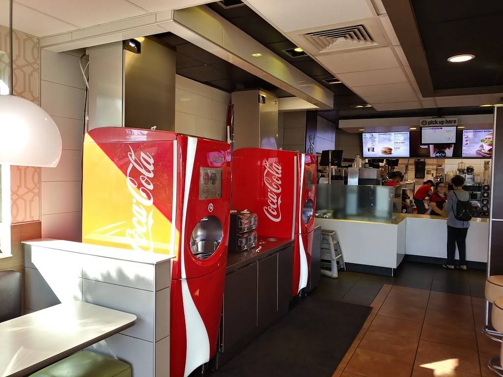 McDonalds | 841 E Kettleman Ln, Lodi, CA 95240, USA | Phone: (209) 367-0640