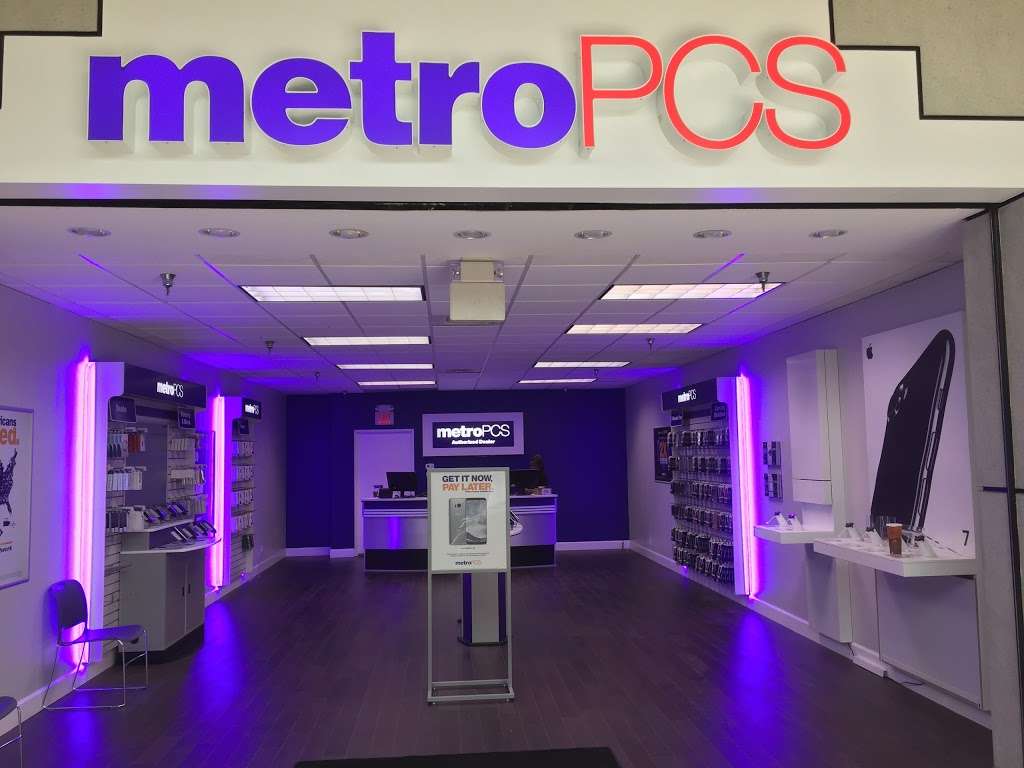 Metro by T-Mobile | 1401 NY-300, Newburgh, NY 12550 | Phone: (845) 564-1600