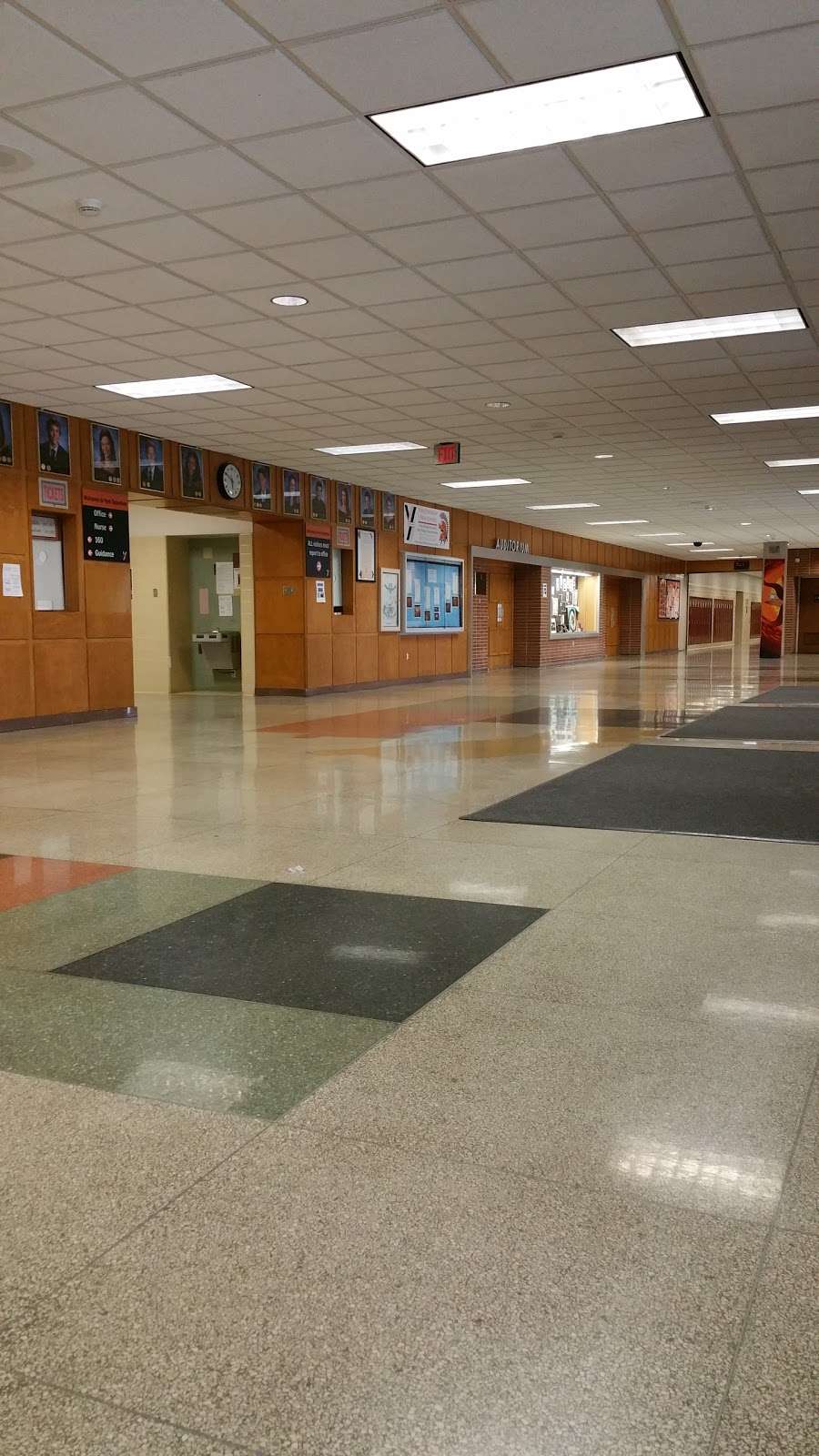 York Suburban Middle School | 455 Sundale Dr, York, PA 17402, USA | Phone: (717) 885-1260