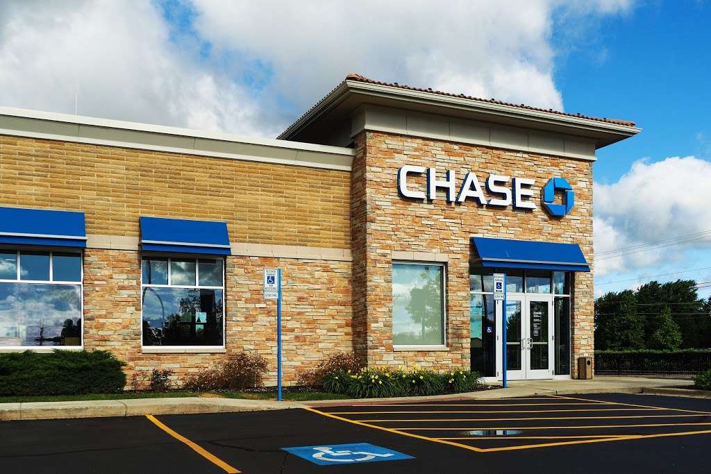 Chase Bank | 2311 N, US-12, Spring Grove, IL 60081 | Phone: (815) 675-2361