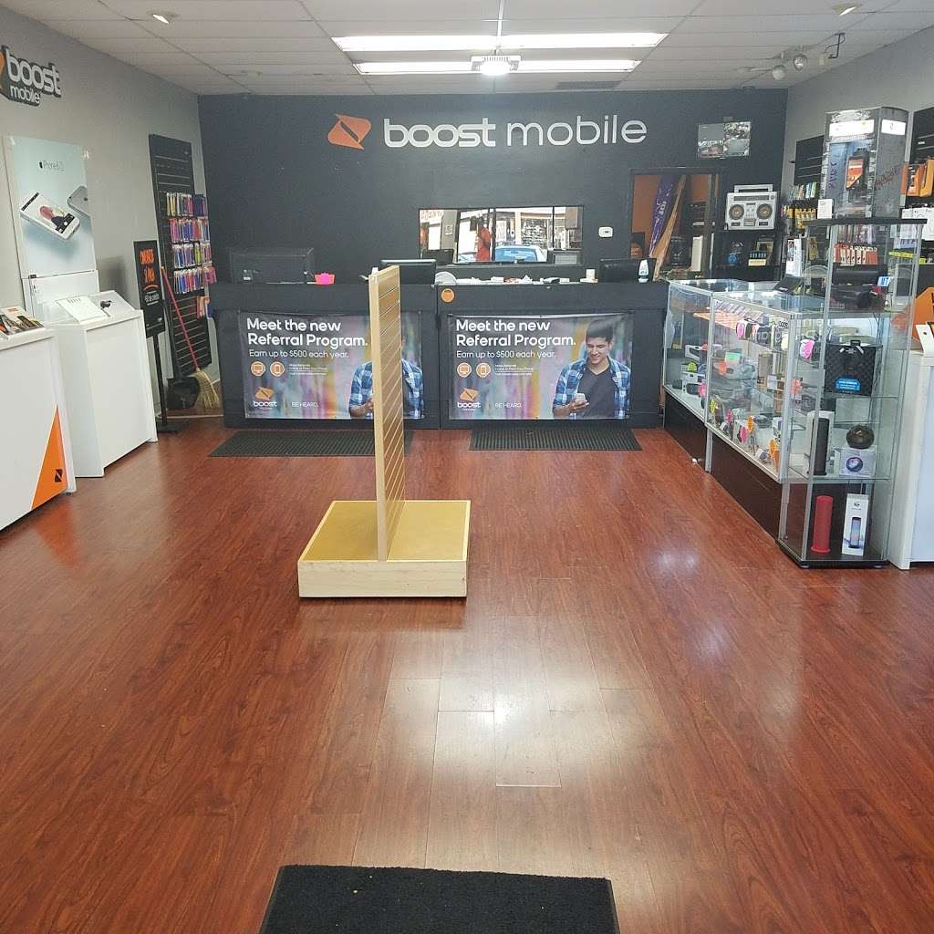 Boost Mobile | 5401 S Wentworth Ave, Chicago, IL 60609 | Phone: (773) 340-4573