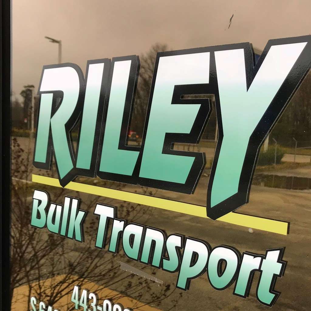 Riley Bulk Transport, LLC | 6407 Fort Smallwood Rd, Baltimore, MD 21226, USA | Phone: (443) 963-1073