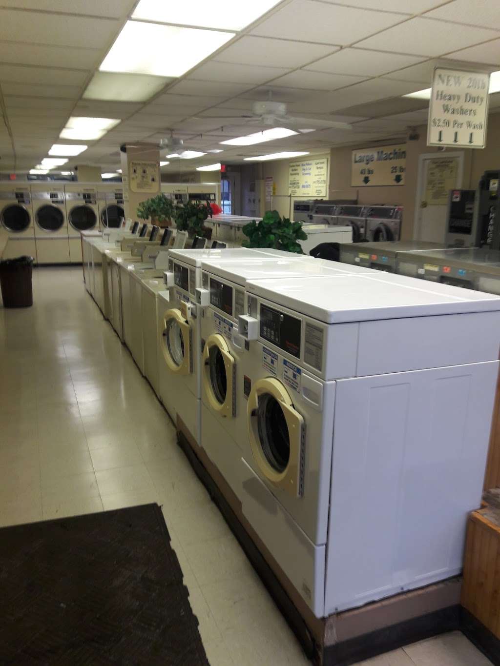 College Coin Laundry | 1030 College Ave # A, Wheaton, IL 60187, USA | Phone: (630) 510-0009