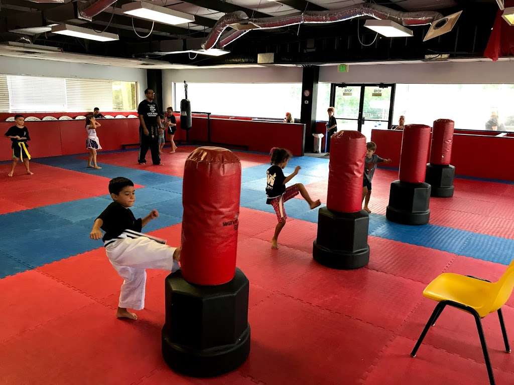 World KM Taekwondo | 1018 W State Rd 434 #250, Longwood, FL 32750 | Phone: (407) 332-7777