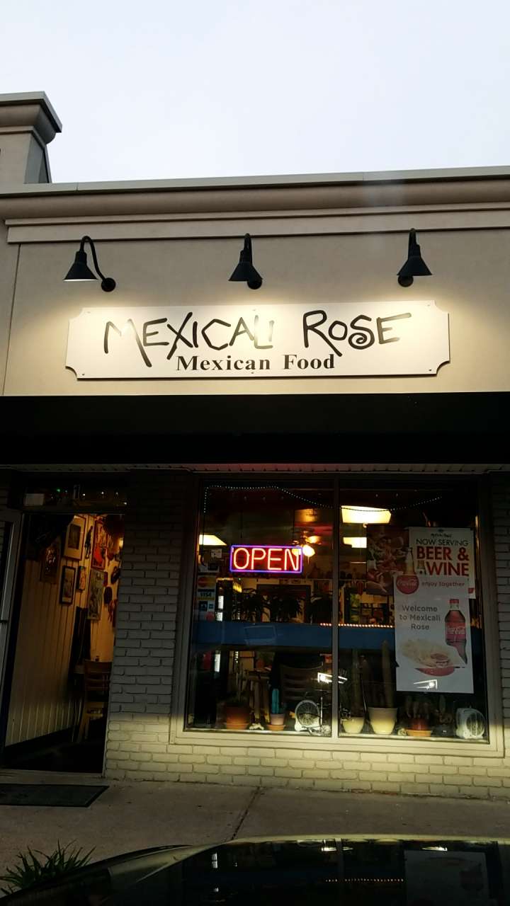 Mexicali Rose | Newtown, CT | 71 S Main St #1, Newtown, CT 06470 | Phone: (203) 270-7003