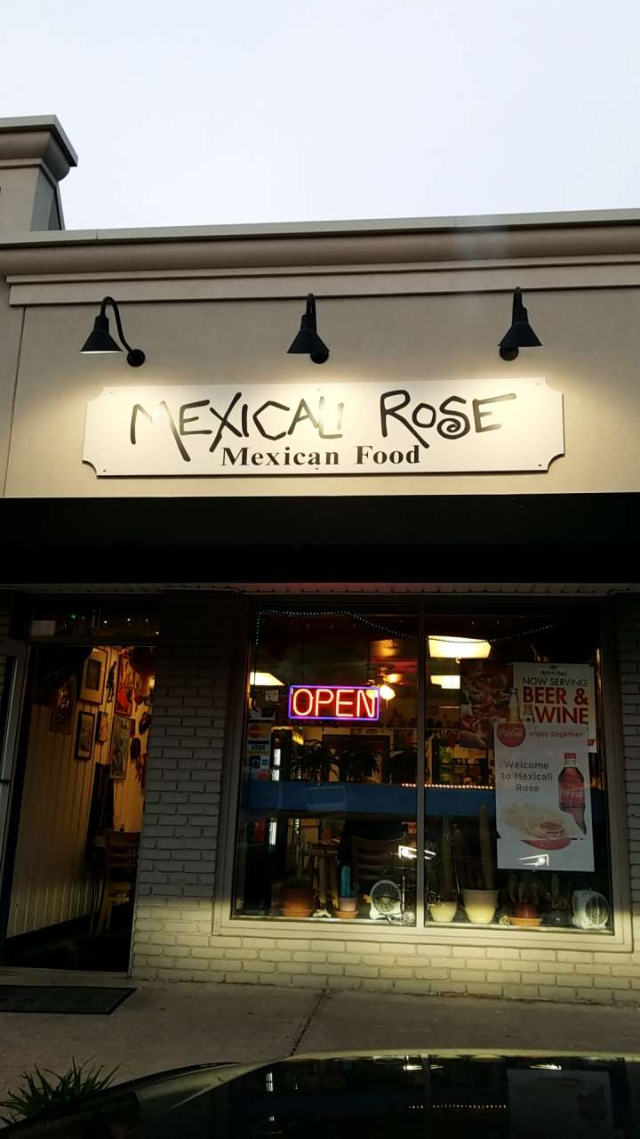 Mexicali Rose | Newtown, CT | 71 S Main St #1, Newtown, CT 06470, USA | Phone: (203) 270-7003