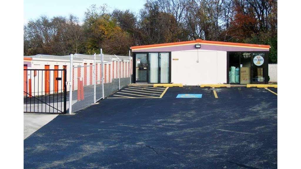 Public Storage | 2025 Chemical Rd, Plymouth Meeting, PA 19462, USA | Phone: (484) 533-7358
