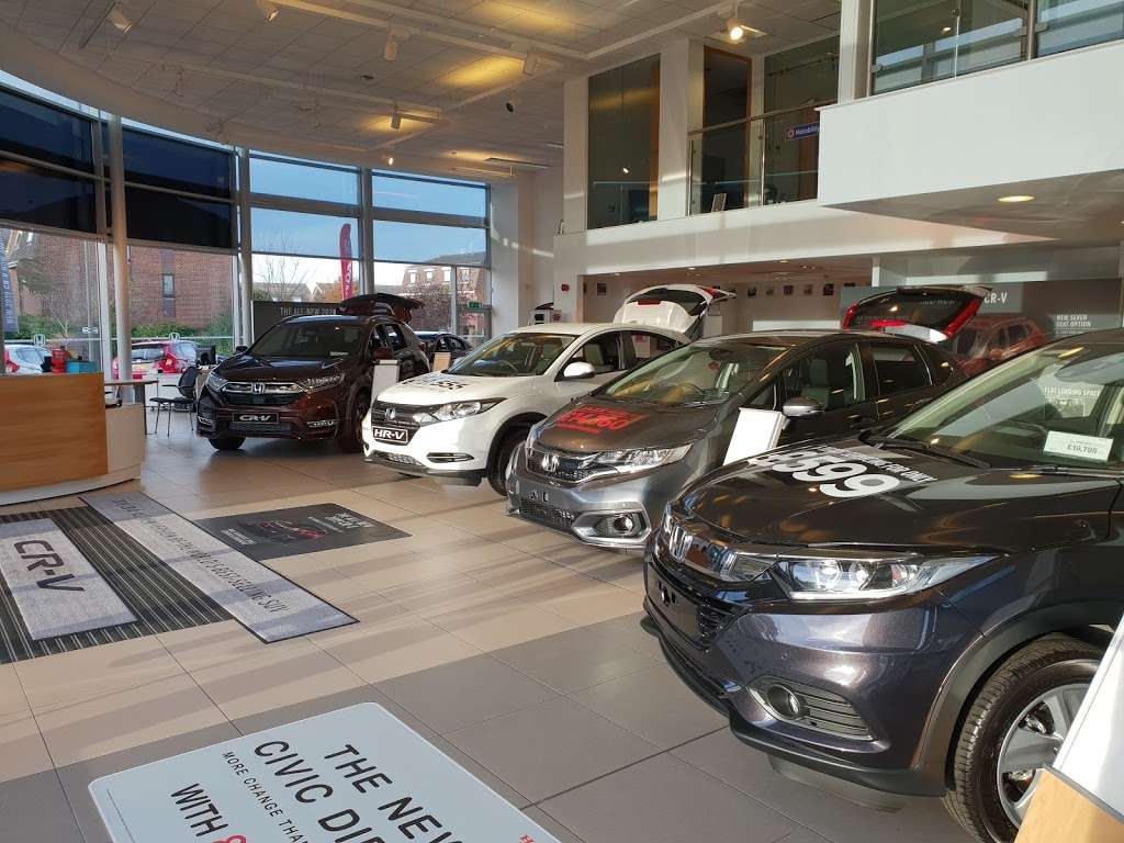 Thames Ditton Honda | Portsmouth Rd, Thames Ditton KT7 0EQ, UK | Phone: 020 8398 1658