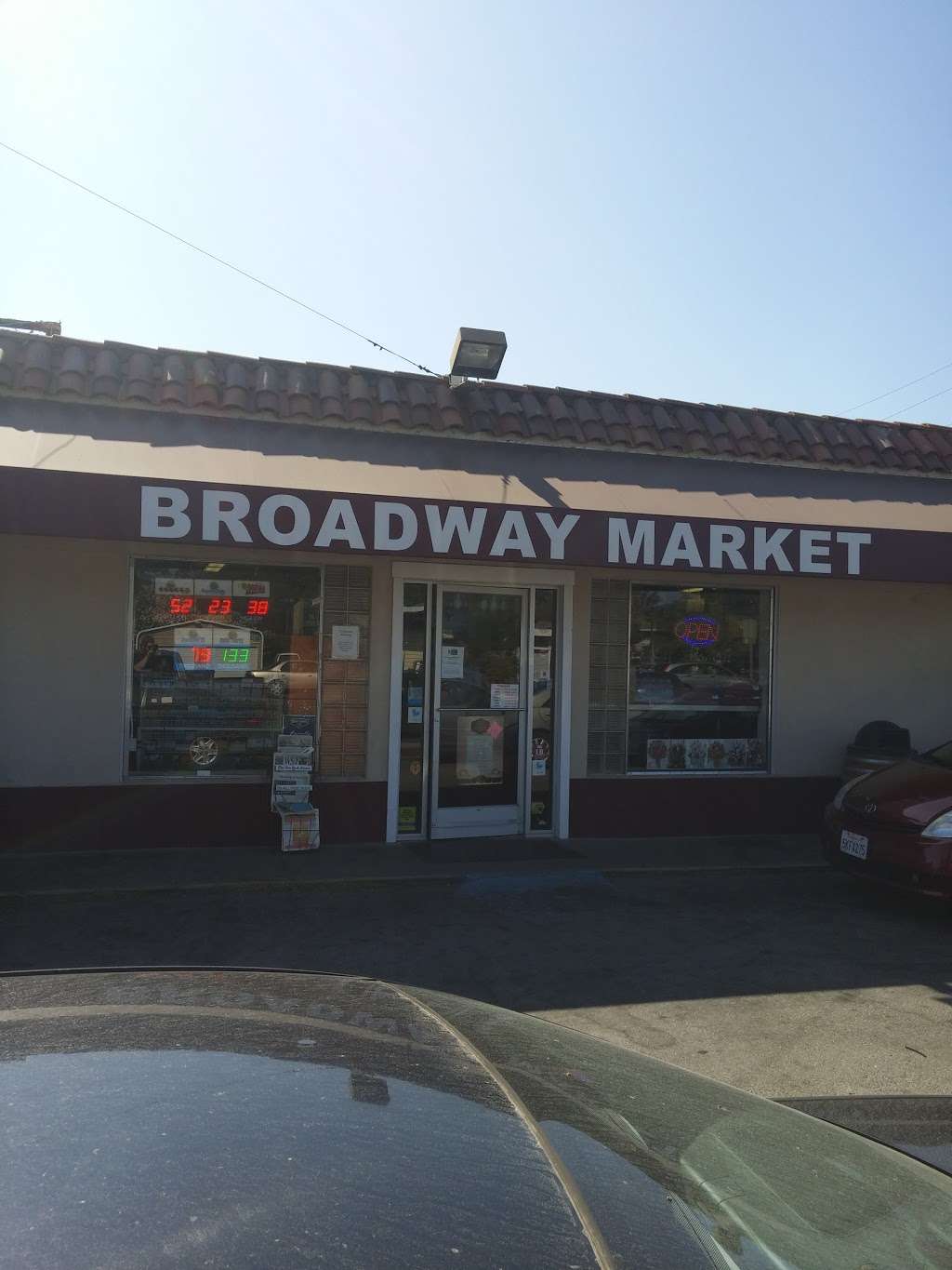 Broadway Market | 20511 Broadway, Sonoma, CA 95476, USA | Phone: (707) 938-2685