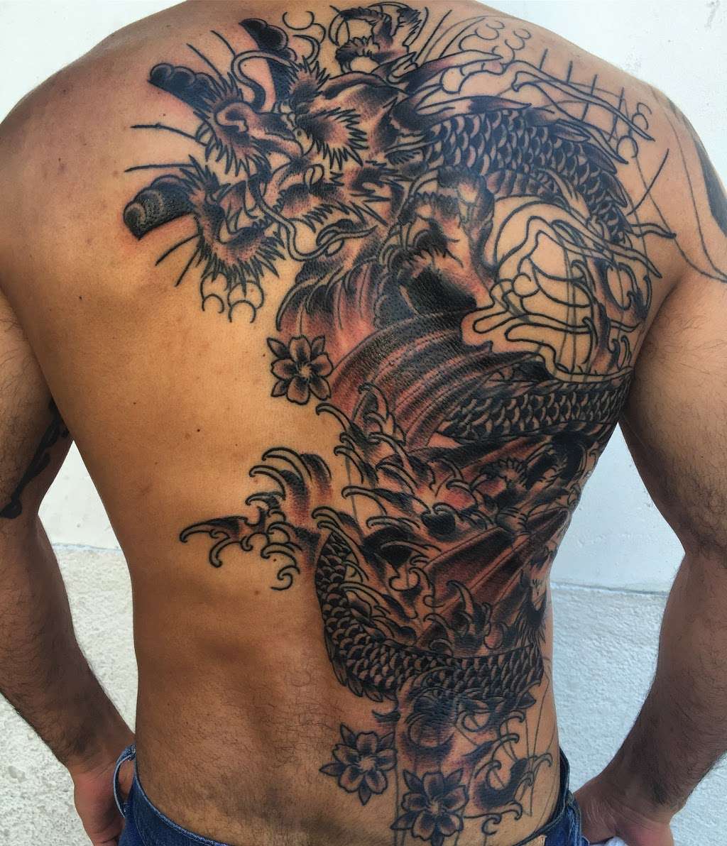 Old Tradition Tattoo | 6601 Hollywood Blvd, Los Angeles, CA 90028, USA | Phone: (323) 333-5394