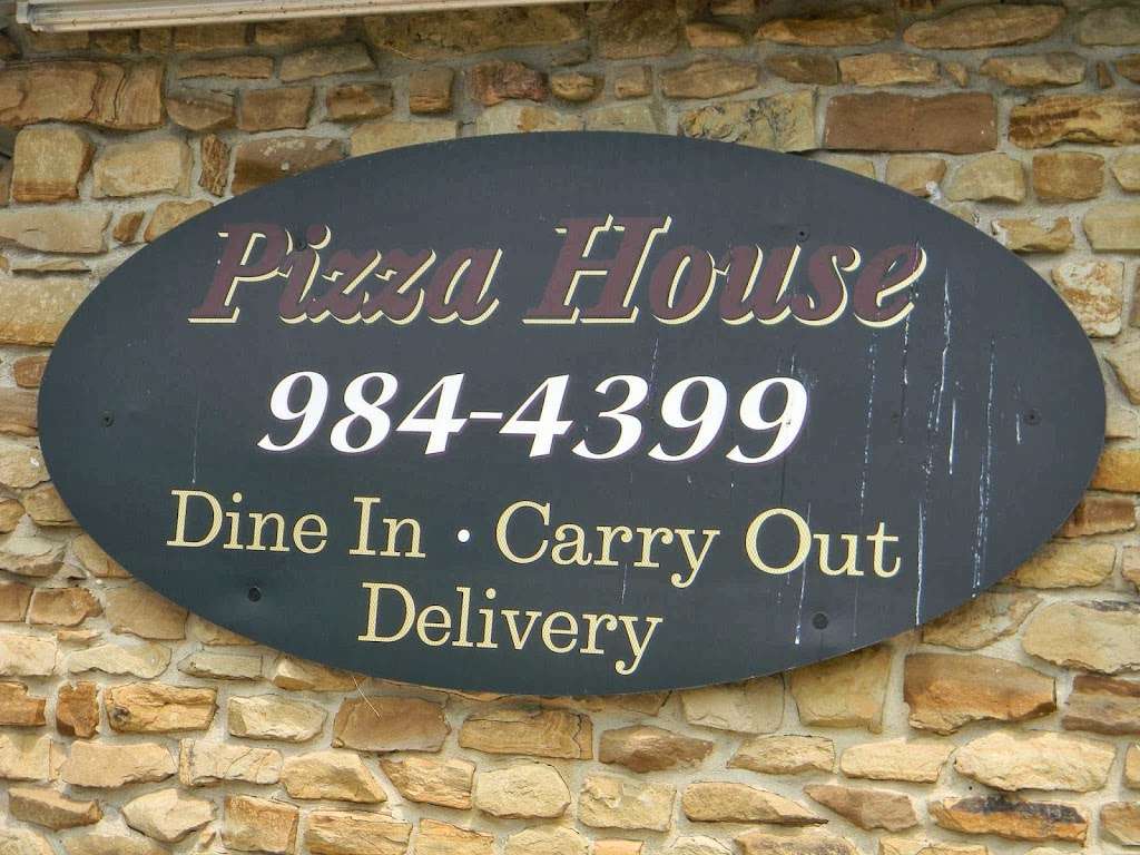 Pizza House | 11 N Main St, Cicero, IN 46034, USA | Phone: (317) 984-4399