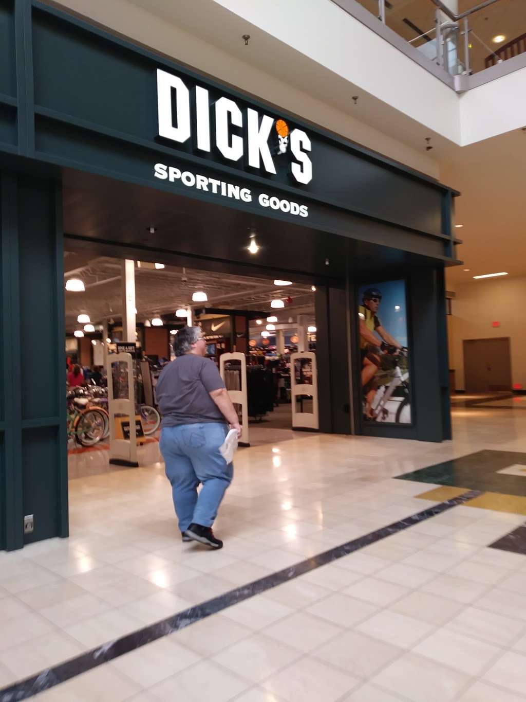 DICKS Sporting Goods | 113 Montgomery Mall, North Wales, PA 19454 | Phone: (215) 368-2186