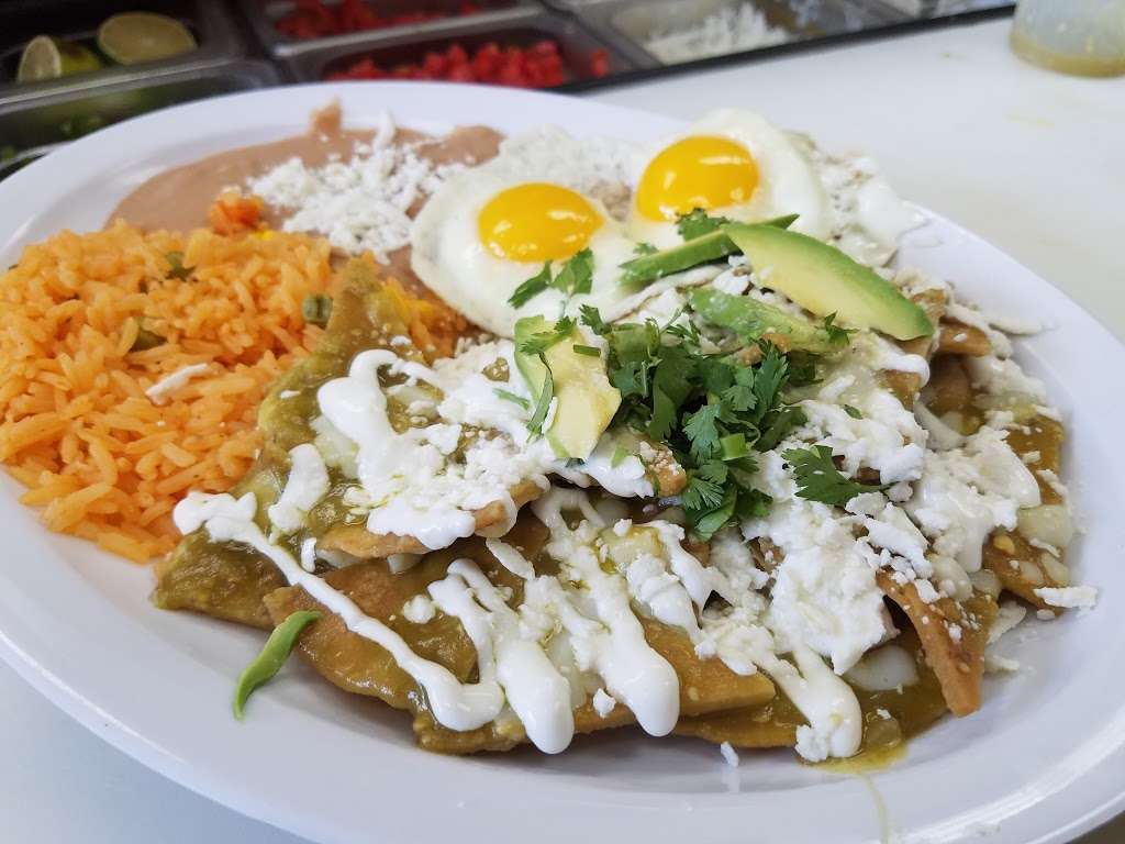 Antojitos Mexicanos Victoria -Restaurante | 5025 N Tryon St suite 104, Charlotte, NC 28213 | Phone: (704) 919-0627