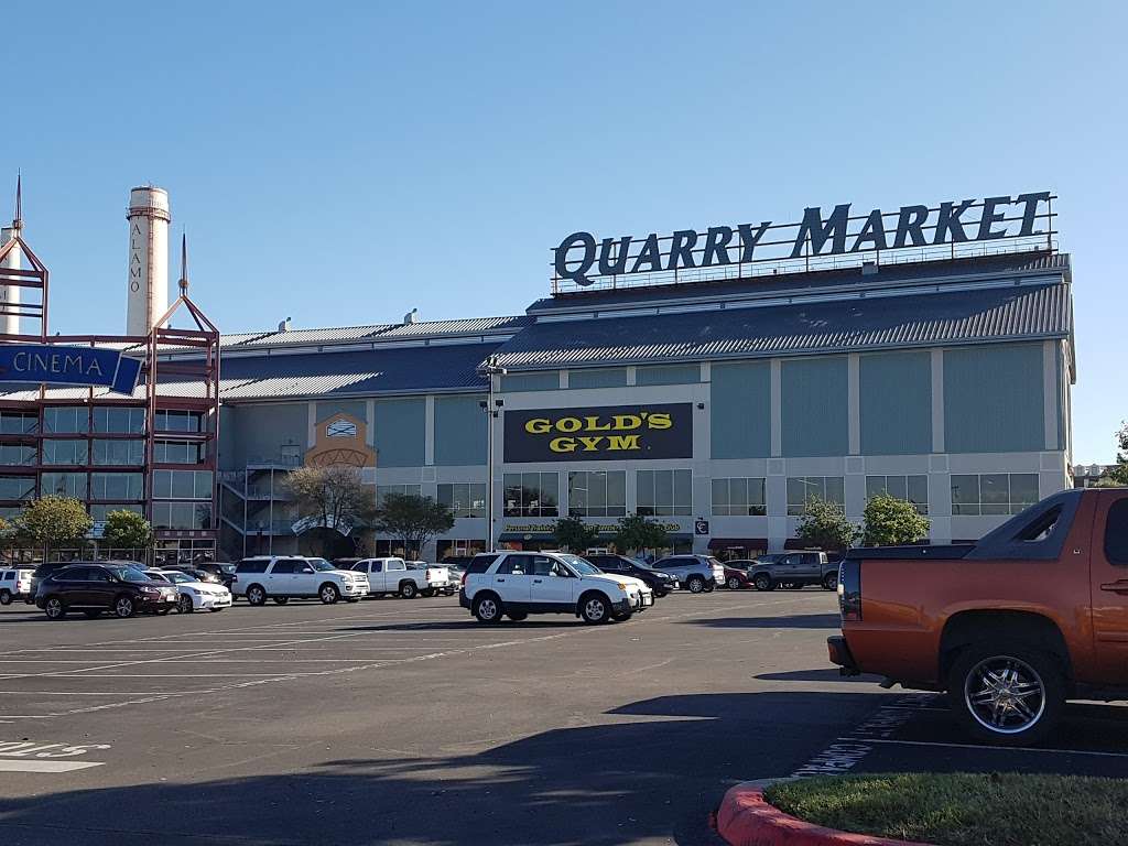 Alamo Quarry Market | 255 E Basse Rd, San Antonio, TX 78209, USA | Phone: (210) 824-8885