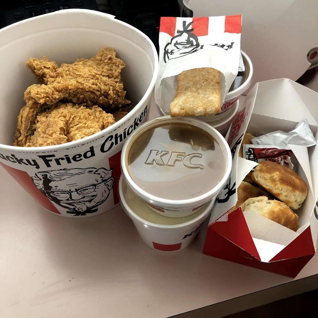 KFC | 518 E Las Tunas Dr, San Gabriel, CA 91776, USA | Phone: (626) 285-1227