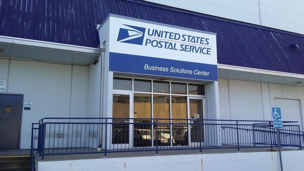 United States Postal Service | 1700 Cleveland Ave, Kansas City, MO 64121 | Phone: (800) 275-8777