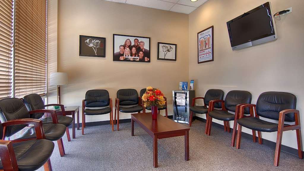 Smiles of Naperville | 3020 Reflection Dr #112, Naperville, IL 60564, United States | Phone: (630) 718-1901