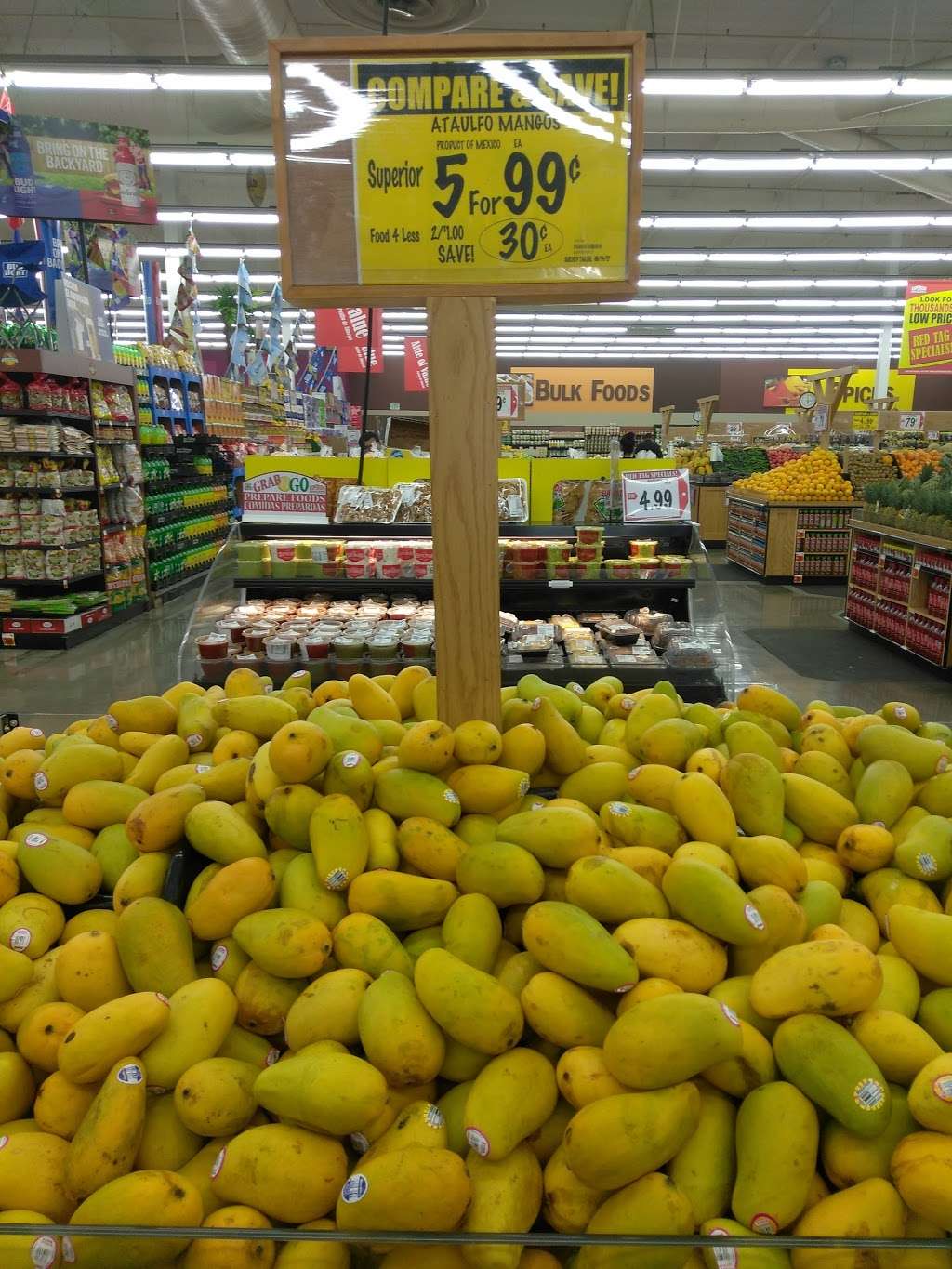 Superior Grocers | 3831 Martin Luther King Jr Blvd, Lynwood, CA 90262, USA | Phone: (310) 637-9415