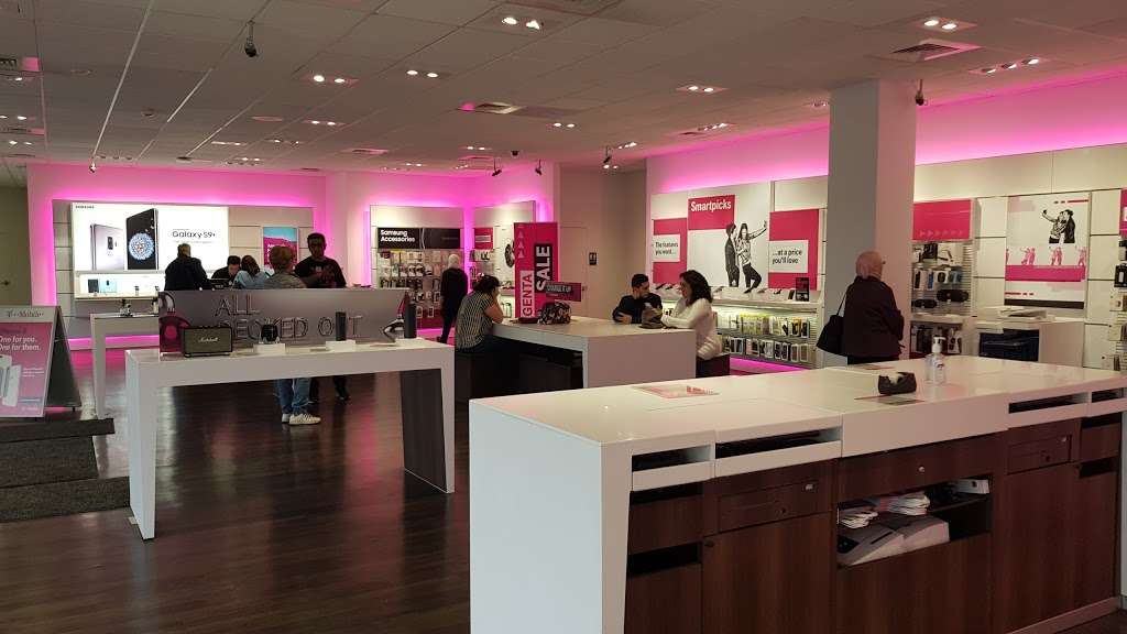 T-Mobile | 565 Route 18 S, East Brunswick, NJ 08816, USA | Phone: (732) 651-8972