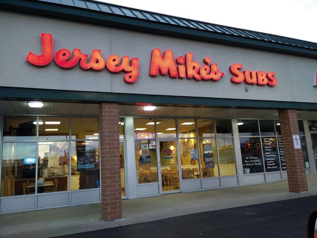Jersey Mikes Subs | 1032 Maple Avenue, Maple Terrace, Lisle, IL 60532, USA | Phone: (630) 964-2588
