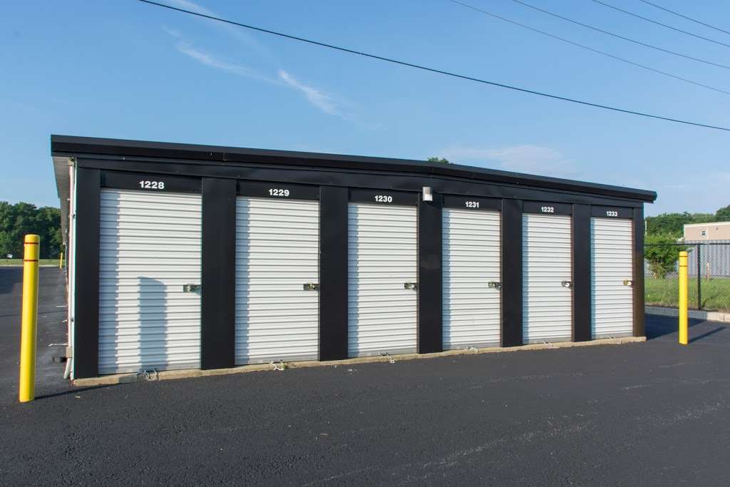 Moove in Self Storage – Vermont | 1391 Vermont Ave, Lancaster, PA 17603 | Phone: (717) 390-0300