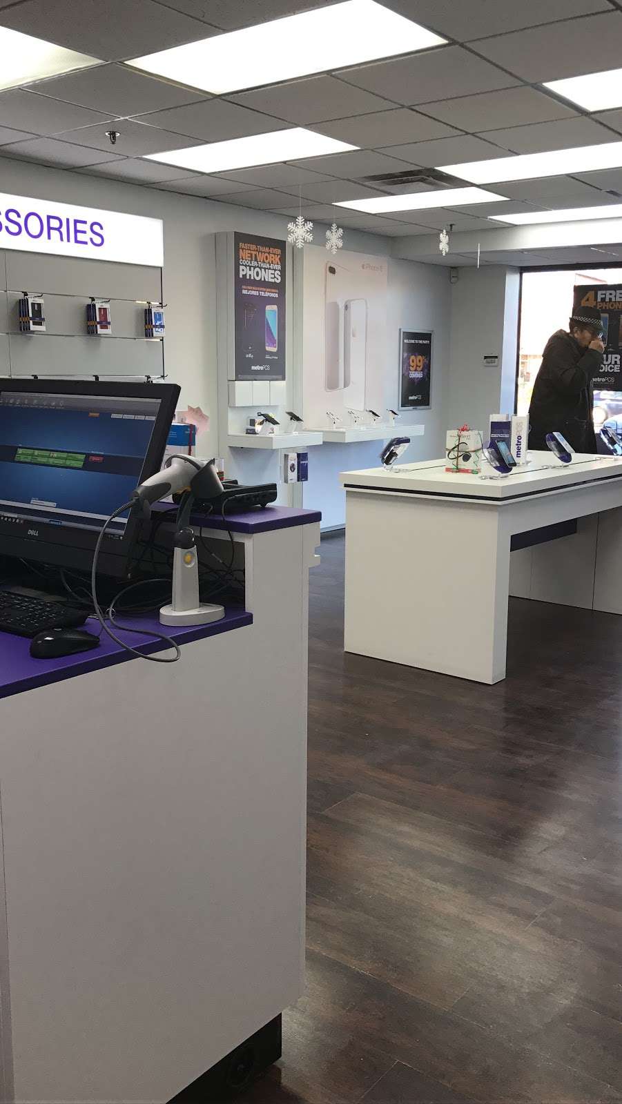 Metro by T-Mobile | 1789 Dutch Broadway, Elmont, NY 11003, USA | Phone: (516) 502-4550