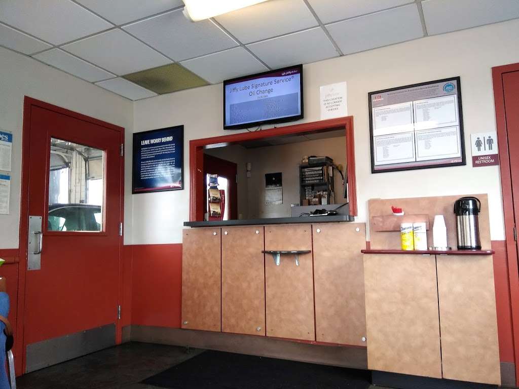 Jiffy Lube | 2439 Pulaski Hwy, Newark, DE 19702, USA | Phone: (302) 453-1787