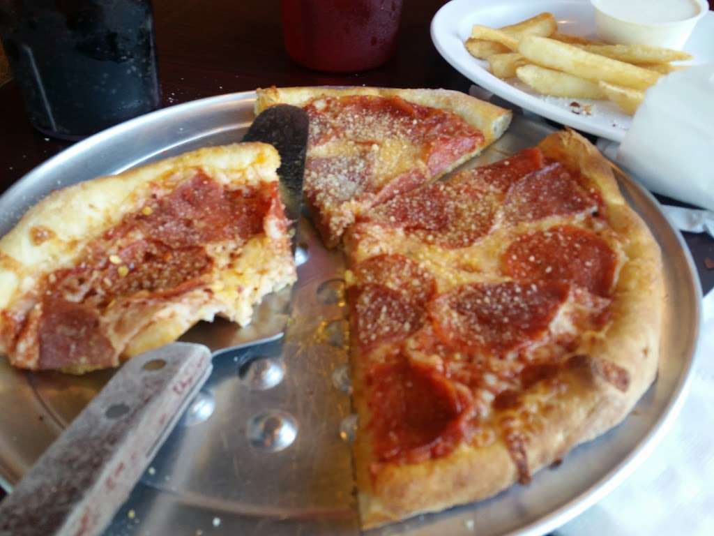 Giuseppes Italian Restaurant | 18855 Bear Valley Rd, Apple Valley, CA 92308, USA | Phone: (760) 247-1999