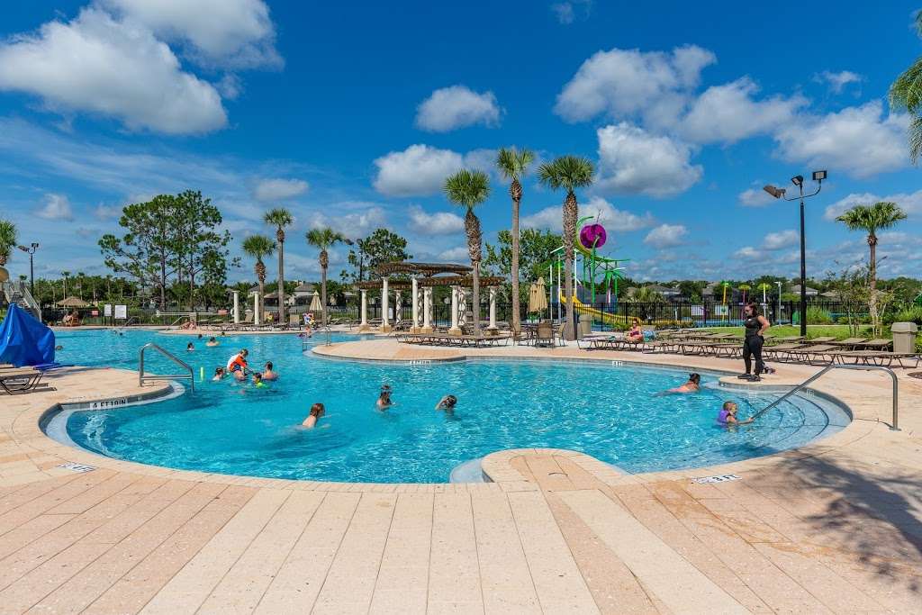 Vacasa Vacation Rentals Orlando | 115 Lake Davenport Blvd, Davenport, FL 33897, USA | Phone: (855) 861-5757