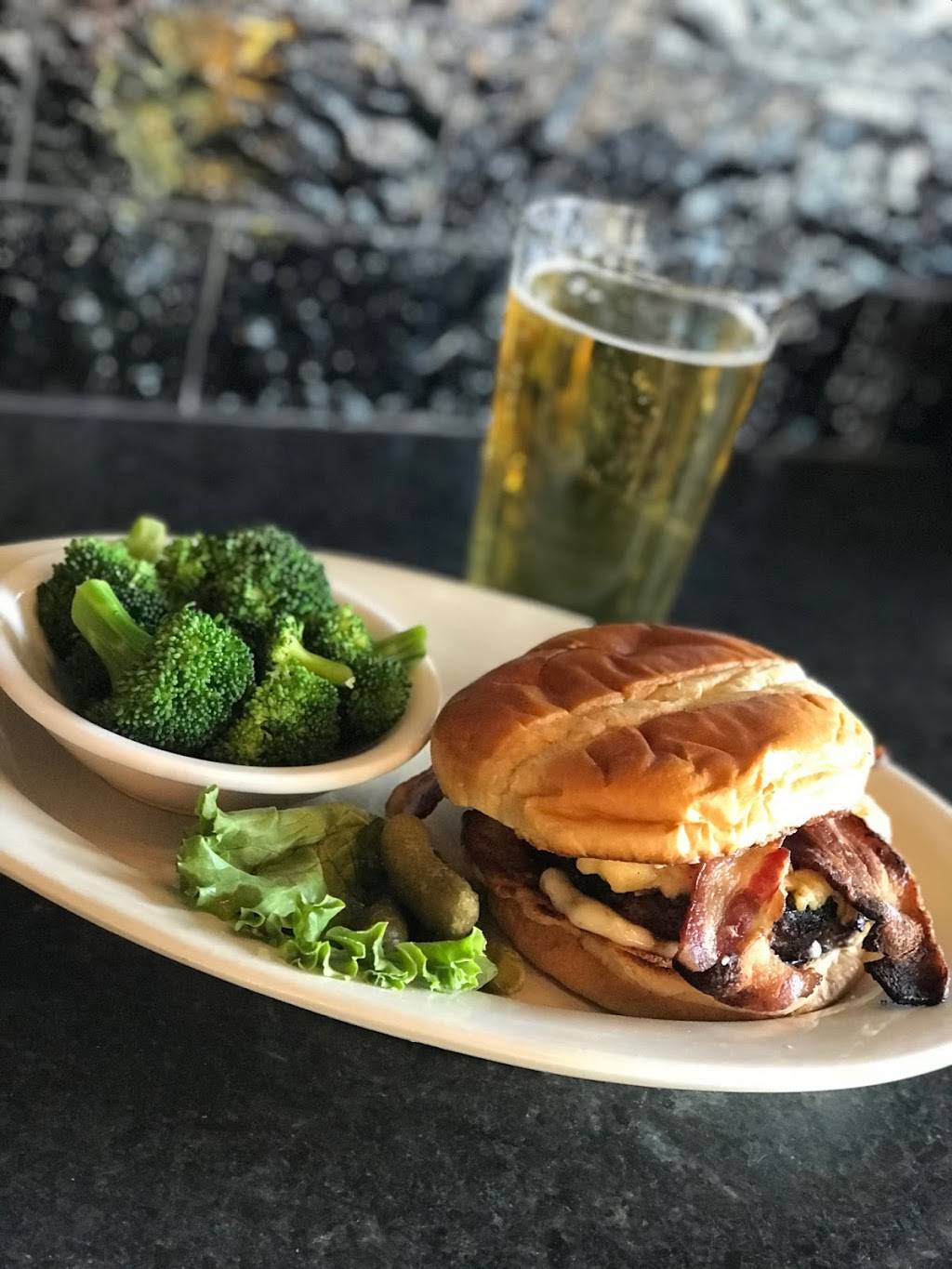 The BLVD Grill at Hays | 844 Hays Blvd, Lexington, KY 40509, USA | Phone: (859) 226-0315