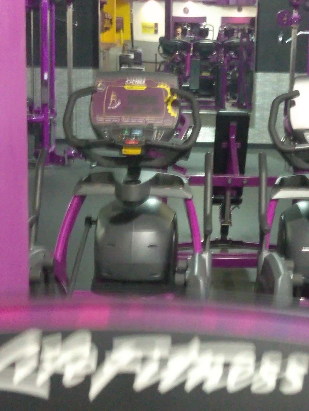 Planet Fitness | 2725 N Bristol St, Santa Ana, CA 92706, USA | Phone: (714) 568-9700