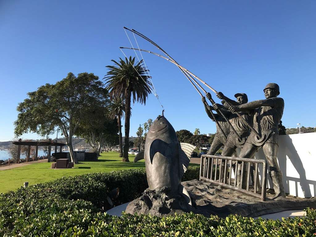 Tunamans Memorial | 1590-, 1718 Shelter Island Dr, San Diego, CA 92106, USA