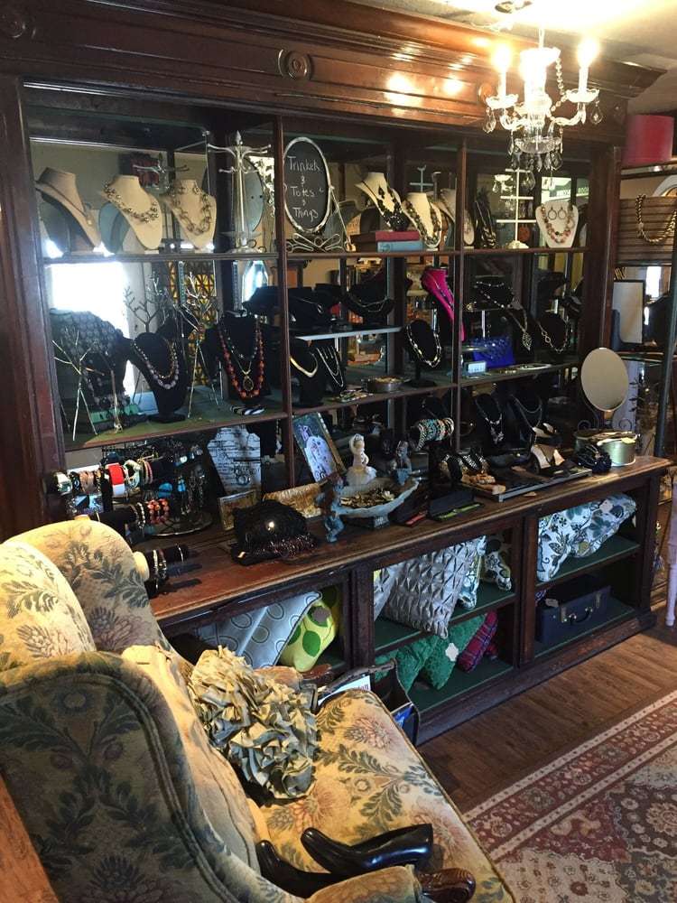 I Spy... The Perfect Piece Resale Shop | 805 Marina Bay Dr, Kemah, TX 77565, USA | Phone: (346) 204-2846