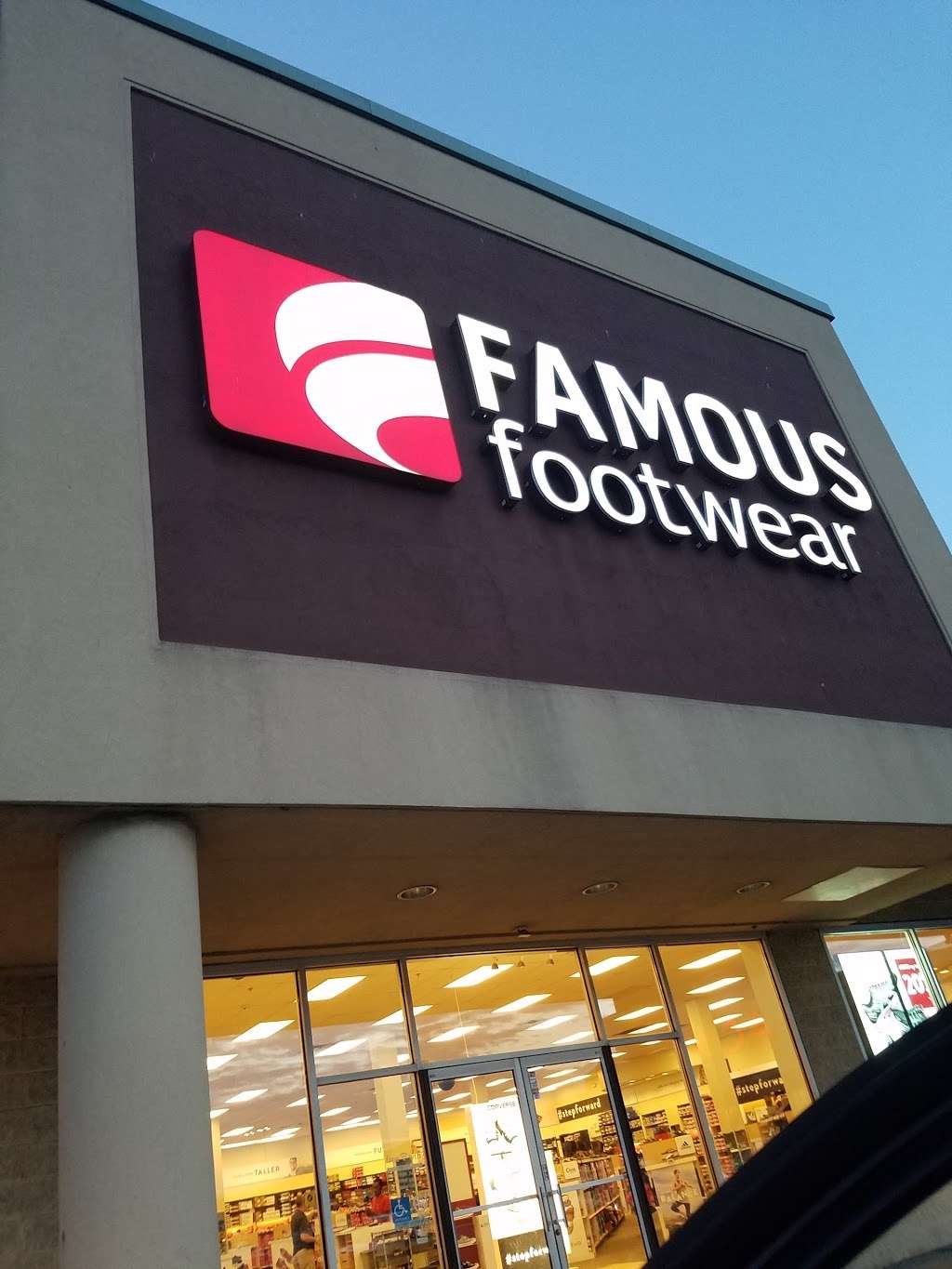 famous footwear south county