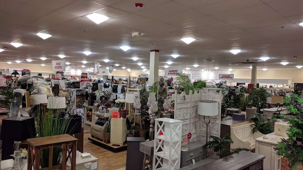 HomeGoods | 100 W Higgins Rd, South Barrington, IL 60010, USA | Phone: (847) 836-6025