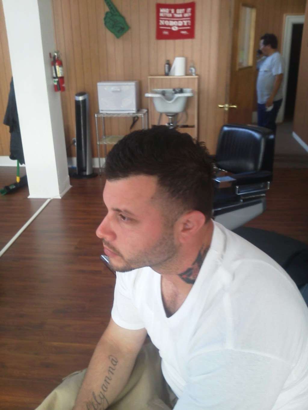 Waynes Barbershop | 604 W 10th St, Antioch, CA 94509, United States | Phone: (925) 727-8884