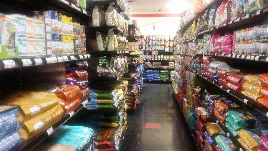Chuck & Dons Pet Food & Supplies | 335 Central Ave SE, Minneapolis, MN 55414, USA | Phone: (612) 455-0561 Chuck & Dons Pet Food & Supplies | 335 Central Ave SE, Minneapolis, MN 55414, USA | Phone: (612) 455-0561