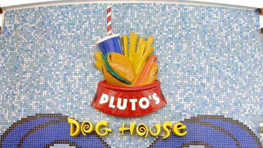 Plutos Dog House | 1313 S Harbor Blvd, Anaheim, CA 92802, USA | Phone: (714) 781-3463